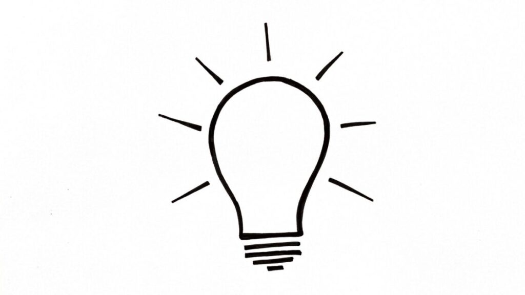 Skizzierte Glühbirne als Symbol für Unternehmensberatung und Organisationsentwicklung